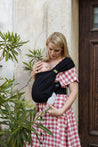 This effortless hybrid baby carrier is an ideal choice for all parents looking for a simple and convenient carrier for babies from birth to 18 months (7-35 lb or 3.2-16 kg)! Black