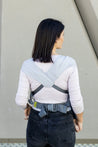 This effortless hybrid baby carrier is an ideal choice for all parents looking for a simple and convenient carrier for babies from birth to 18 months (7-35 lb or 3.2-16 kg)! Gray