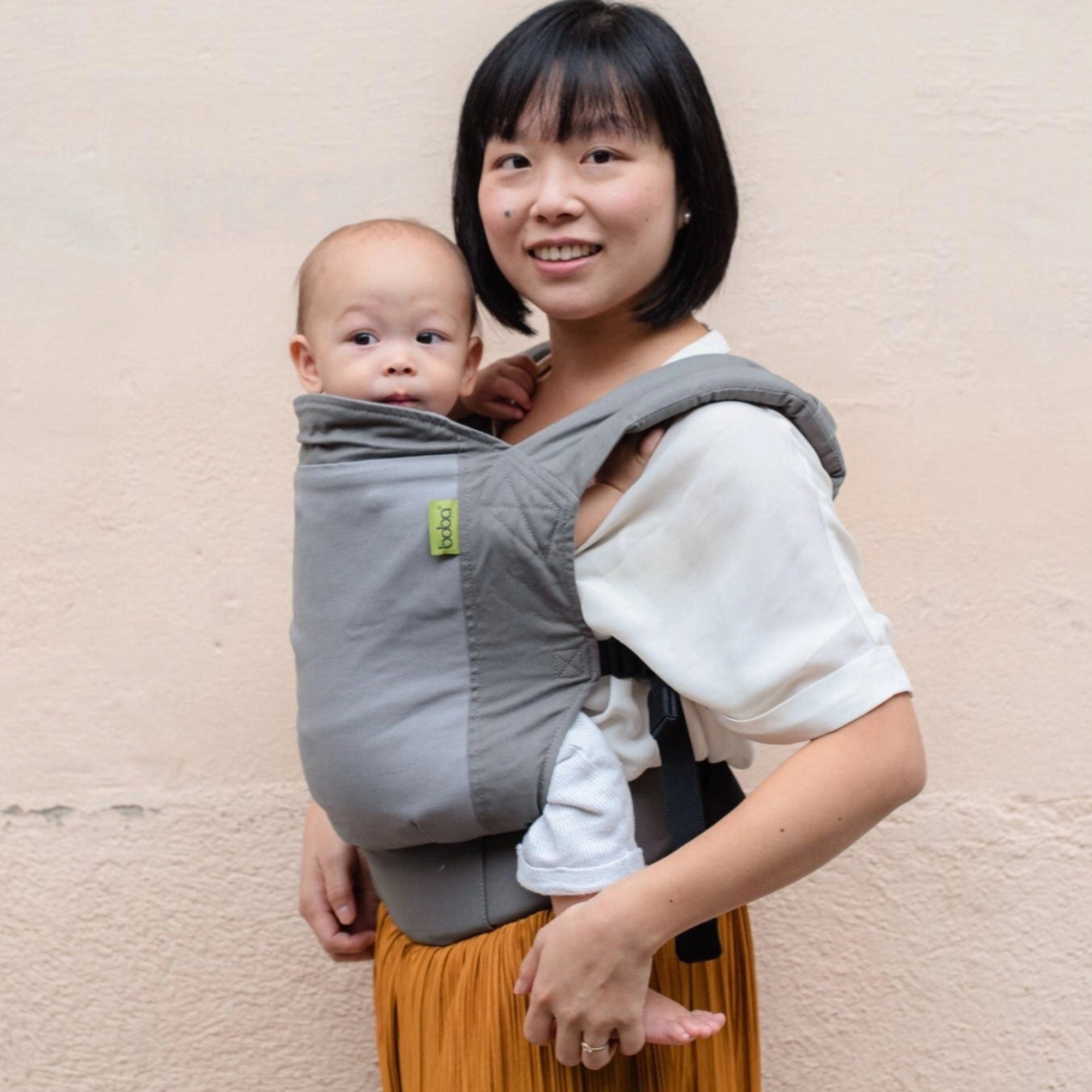 Boba Classic Baby Carrier - With its streamlined, minimalist design, this trusted original offers exactly what you need without any extras. Comfortable and convenient, it works best for babies 4-24 months or 7-45 Ibs, and includes an infant insert for newborns. Dusk